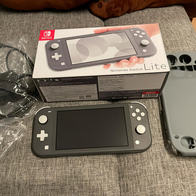 Nintendo Switch Liteグレー　美品　シリコンケース付き