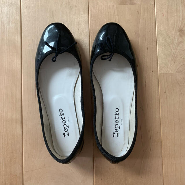 repetto(レペット)のレペット　エナメル　黒　38 レディースの靴/シューズ(バレエシューズ)の商品写真