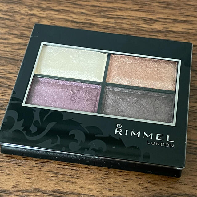 RIMMEL(リンメル)のリンメル　ロイヤルヴィンテージアイズ 015 コスメ/美容のベースメイク/化粧品(アイシャドウ)の商品写真