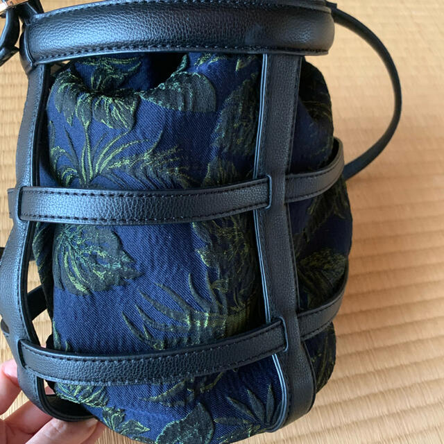 SMIR NASLI(サミールナスリ)のSmirNasliバケツバッグ レディースのバッグ(ショルダーバッグ)の商品写真