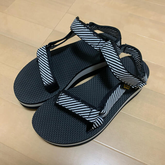 Teva(テバ)のteva サンダル フラットフォームユニバーサル レディースの靴/シューズ(サンダル)の商品写真