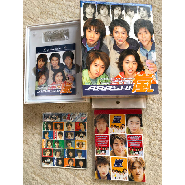 嵐(アラシ)の【レア物】嵐　日めくりカレンダー　2001年　メモ帳　シール付き エンタメ/ホビーのタレントグッズ(アイドルグッズ)の商品写真