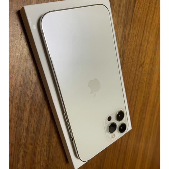 iPhone(アイフォーン)のiPhone12promax128GBジャンク品 スマホ/家電/カメラのスマートフォン/携帯電話(スマートフォン本体)の商品写真