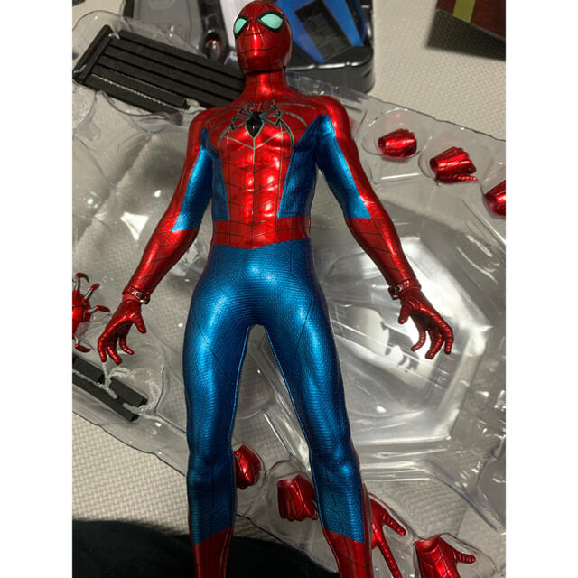 ホットトイズ 1/6 スパイダーマン (スパイダー・アーマーMK IVスーツ版)