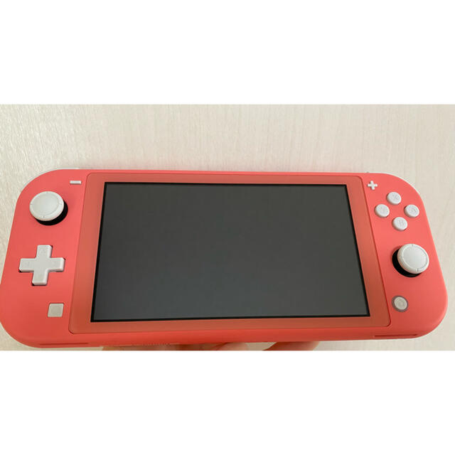 Nintendo Switch light コーラル