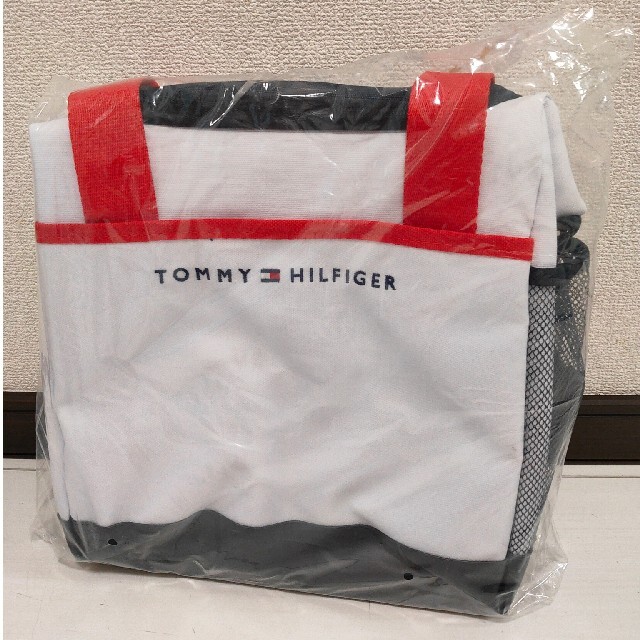 TOMMY HILFIGER(トミーヒルフィガー)のトミーヒルフィガー　保冷バッグ スポーツ/アウトドアのアウトドア(その他)の商品写真