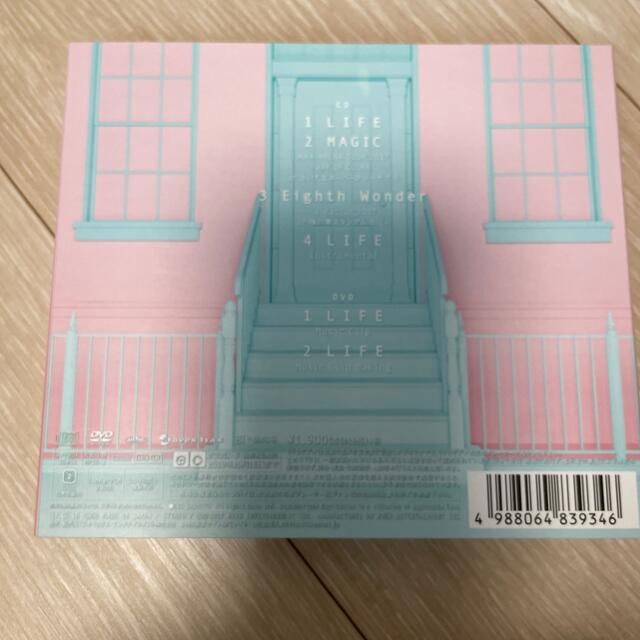 AAA(トリプルエー)のLIFE（DVD付） エンタメ/ホビーのCD(ポップス/ロック(邦楽))の商品写真