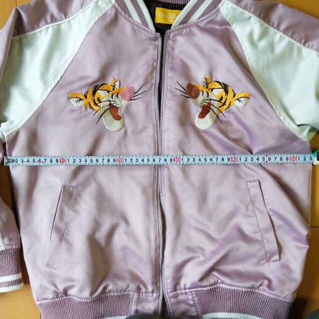 Disney(ディズニー)のディズニースタジャン　ティガー レディースのジャケット/アウター(スタジャン)の商品写真