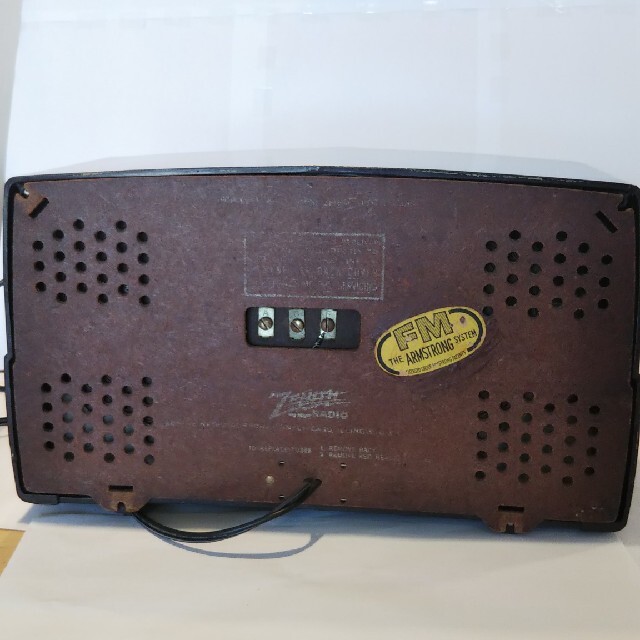 ゼニスZENITH（アメリカ）、真空管ラジオ、7H820型（1948年式）作動品の通販 キミヨシ's shop｜ラクマ by 最安値新品