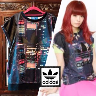 アディダス(adidas)のアディダス 希少 きゃりーぱみゅぱみゅ 夜景 Tシャツ タンクトップ ジャージ (Tシャツ/カットソー(半袖/袖なし))