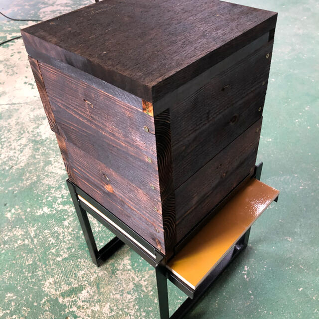 日本蜜蜂 重箱用 巣箱台 29cm用 メッシュ底板セット ニホンミツバチ 日本蜜蜂 重箱用 巣箱台 29cm用 メッシュ底板セット ニホンミツバチ