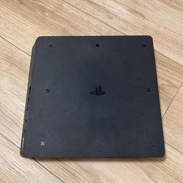 SONY(ソニー)のSONY PlayStation4 本体 CUH-2000AB01 500GB エンタメ/ホビーのゲームソフト/ゲーム機本体(家庭用ゲーム機本体)の商品写真