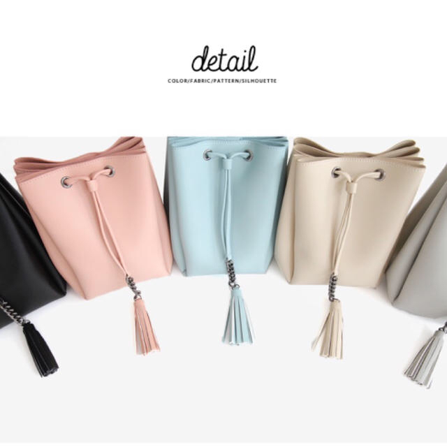 dholic(ディーホリック)の新品！タッセルストラップバケットバッグ♡ レディースのバッグ(ショルダーバッグ)の商品写真