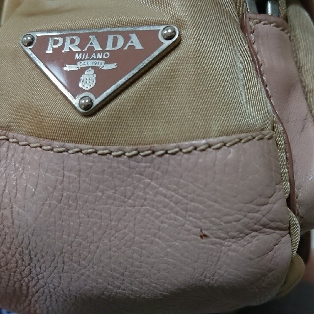 PRADA(プラダ)のPRADA ピンク×ベージュ 肩掛けショルダーOK レディースのバッグ(ハンドバッグ)の商品写真