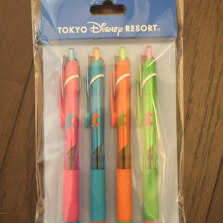 ディズニー(Disney)のディズニーリゾート限定♡ジェットストリームボールペン♡4本セット♡新品未使用(その他)