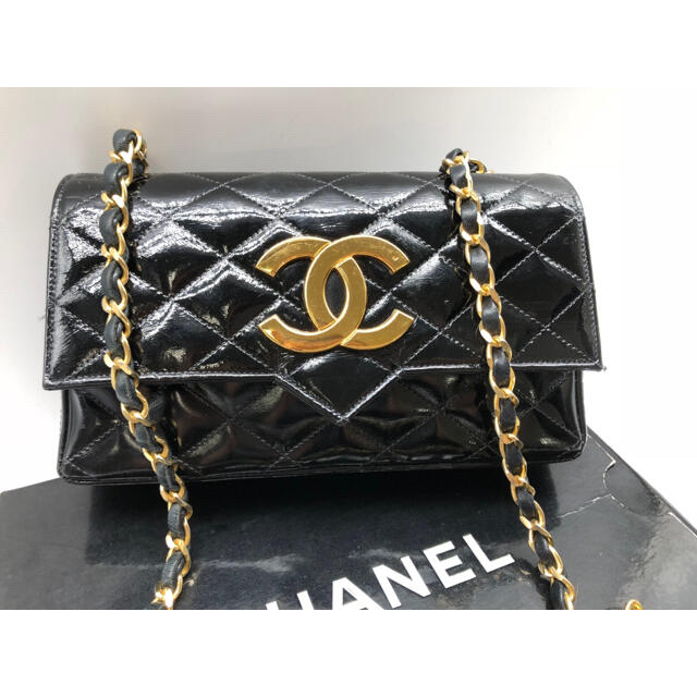 CHANEL(シャネル)の︎CHANEL シャネル デカココ マトラッセ チェーン ショルダーバッグ 黒 レディースのバッグ(ショルダーバッグ)の商品写真