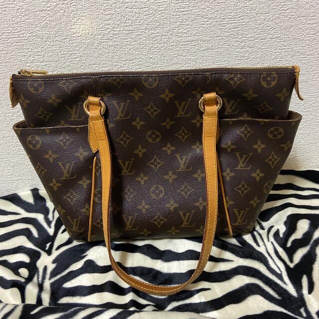 最新作新品】 LOUIS VUITTON - ルイヴィトントータリーPMの通販 by