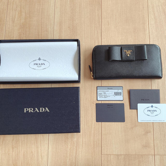 PRADA(プラダ)の【美品】PRADA 長財布 レディースのファッション小物(財布)の商品写真