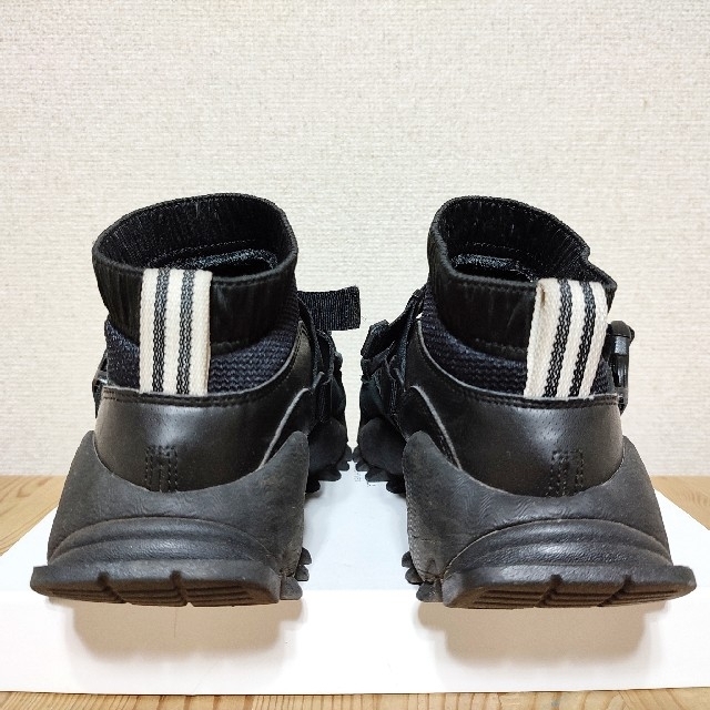 HYKE(ハイク)のHYKE × ADIDAS ORIGINALSハイク × アディダス メンズの靴/シューズ(スニーカー)の商品写真