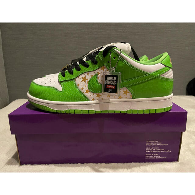 Supreme(シュプリーム)のSUPREME × NIKE SB DUNK LOW GREEN 28.5cm メンズの靴/シューズ(スニーカー)の商品写真