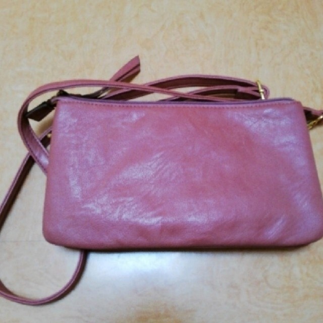 grove(グローブ)のショルダーバッグ ピンク　レディースポケット付き　多収納　grove　リボン レディースのバッグ(ショルダーバッグ)の商品写真