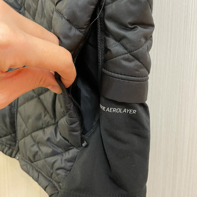 T 【新品未使用】 NIKE エアロレイヤー ベスト M NIKE - ナイキ エアロレイヤー ベストの通販 by 3｜ナイキならラクマ