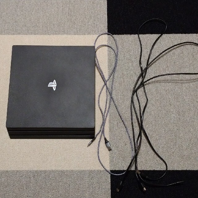 PS4Pro CUH-7200B B01 512GB SSD換装済み+ソフト 最新の激安 16575円