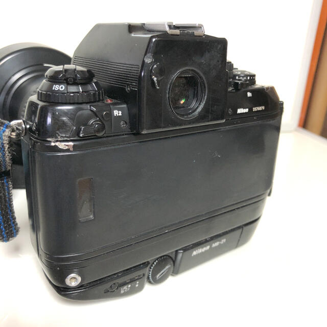 Nikon F4MB-21 / レンズ 28-200mm / ストロボSB-26