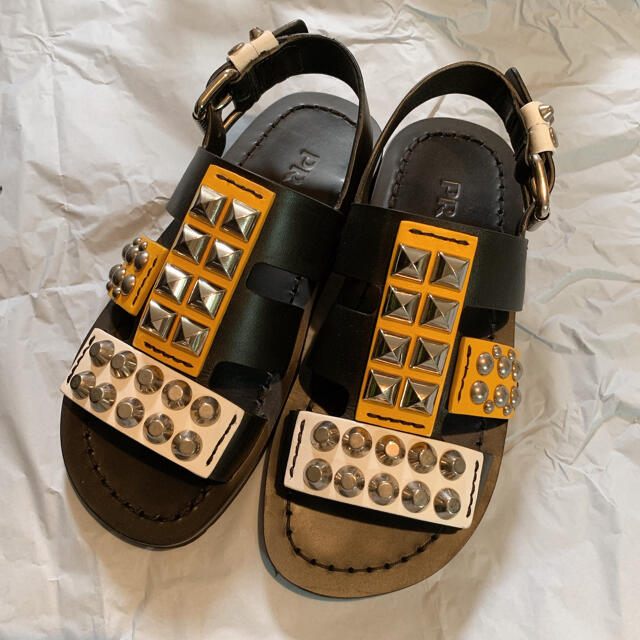 PRADA(プラダ)のPRADAサンダル レディースの靴/シューズ(サンダル)の商品写真