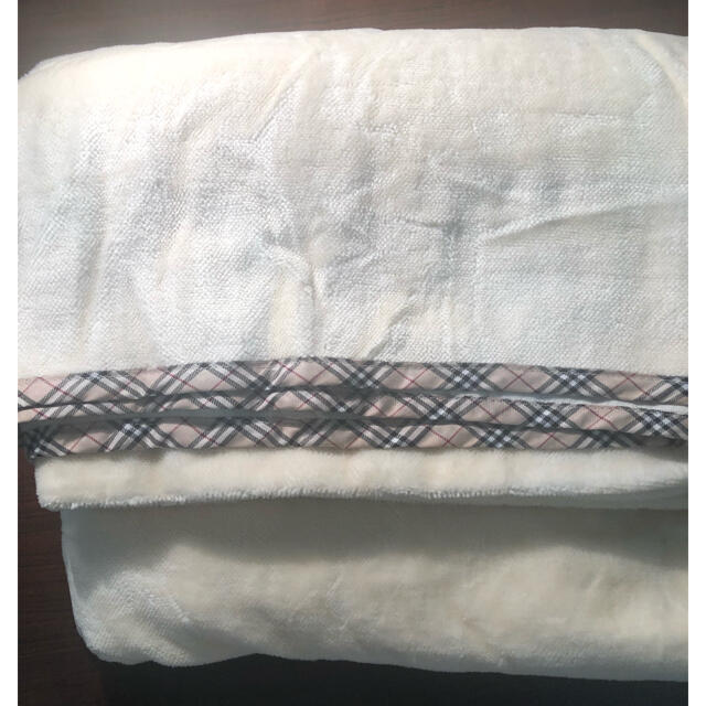 BURBERRY(バーバリー)のバーバリー　タオルケット キッズ/ベビー/マタニティの寝具/家具(タオルケット)の商品写真