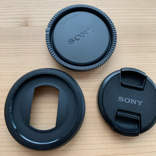 SONY(ソニー)のソニー SEL20F28 E 20mm F2.8 スマホ/家電/カメラのカメラ(レンズ(単焦点))の商品写真