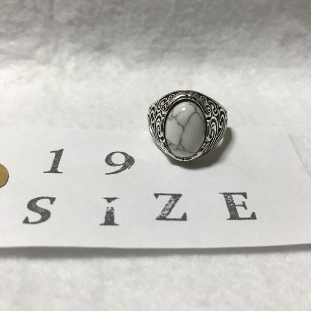 ストーンリング　19号　ホワイトターコイズ メンズのアクセサリー(リング(指輪))の商品写真