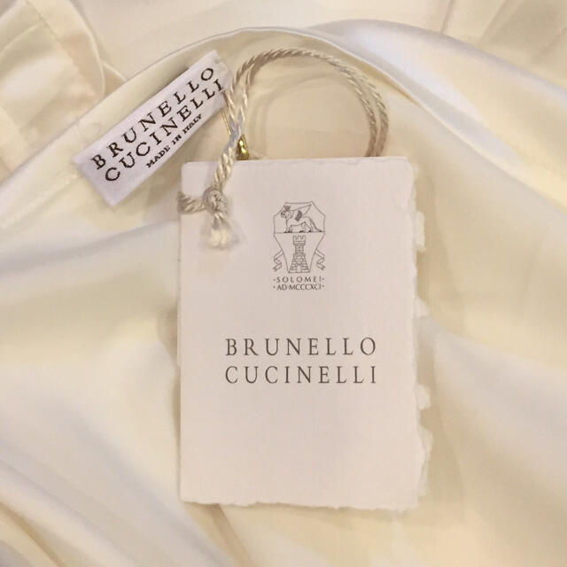 BRUNELLO CUCINELLI(ブルネロクチネリ)のBRUNELLO CUCINELLI シルクワンピース ドレス ホワイト レディースのワンピース(ロングワンピース/マキシワンピース)の商品写真