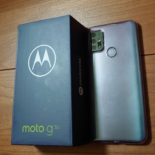 スマホ/家電/カメラMotorola モトローラmoto g30 ダークパール　イヤバッズ付き