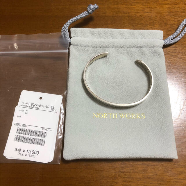 BEAMS(ビームス)のNORTH WORKS ノースワークス　50￠サイドパネル バングル メンズのアクセサリー(バングル/リストバンド)の商品写真