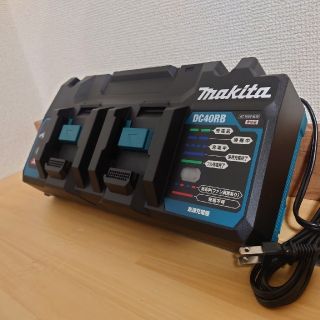 Makita   マキタ V 新品 2口急速充電器 DCRBの通販 by m.m's