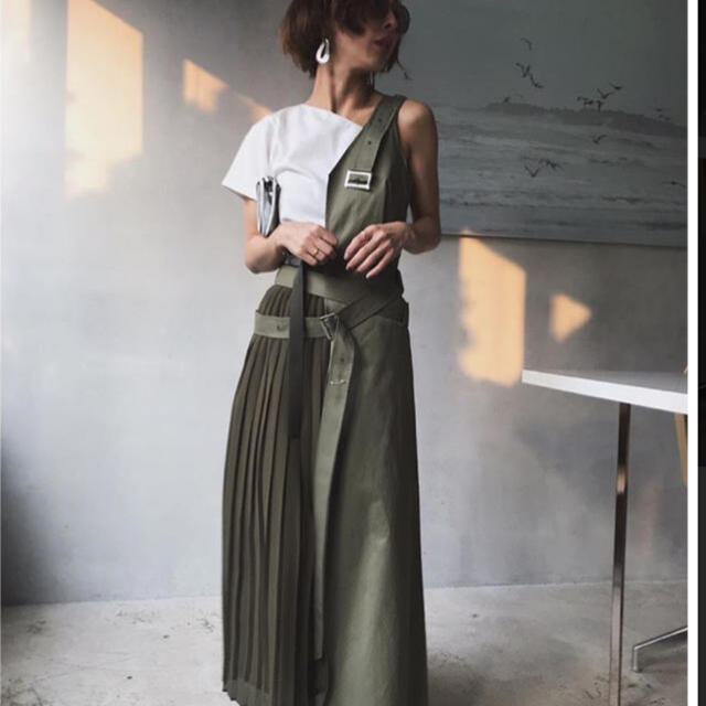 Ameri VINTAGE(アメリヴィンテージ)のBELT TIE SET UP SKIRT AMERI VINTAGE レディースのスカート(ロングスカート)の商品写真