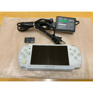 プレイステーションポータブル(PlayStation Portable)の動作確認済PSP-3000ジャンク　充電器とメモリースティックPRO Duoつき(携帯用ゲーム機本体)