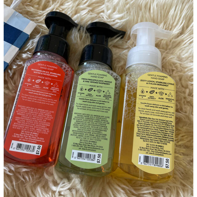 Bath & Body Works(バスアンドボディーワークス)のmama様専用 Bath&BodyWorks泡タイプ コスメ/美容のボディケア(ボディソープ/石鹸)の商品写真