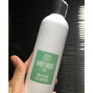 ザボディショップ(THE BODY SHOP)のザ  ボディショップ　ホワイトムスク　ロー　ボディローション (ボディローション/ミルク)