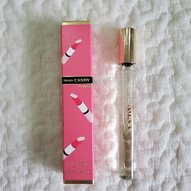 PRADA(プラダ)の【香織様専用】PRADA CANDY オードトワレ　ロールオン 10ml コスメ/美容の香水(香水(女性用))の商品写真