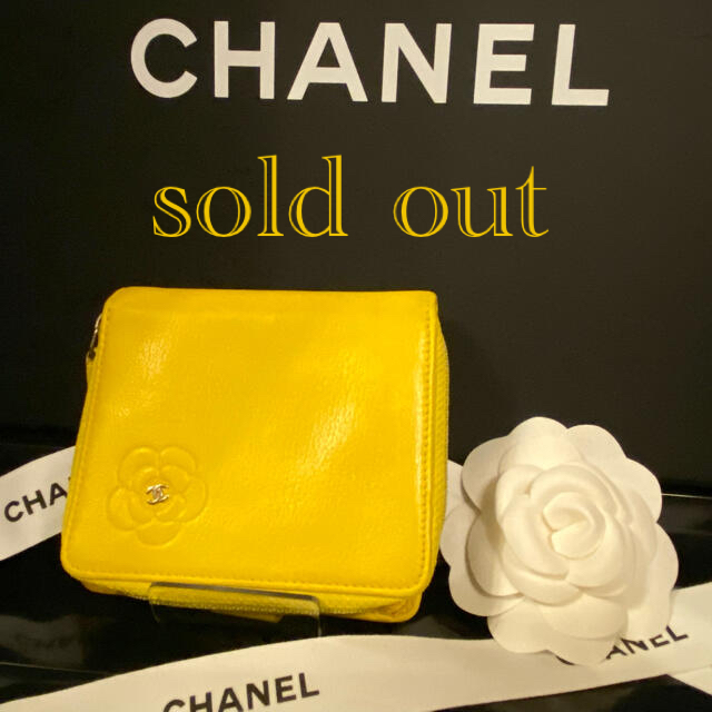 CHANEL カメリア2つ折り財布