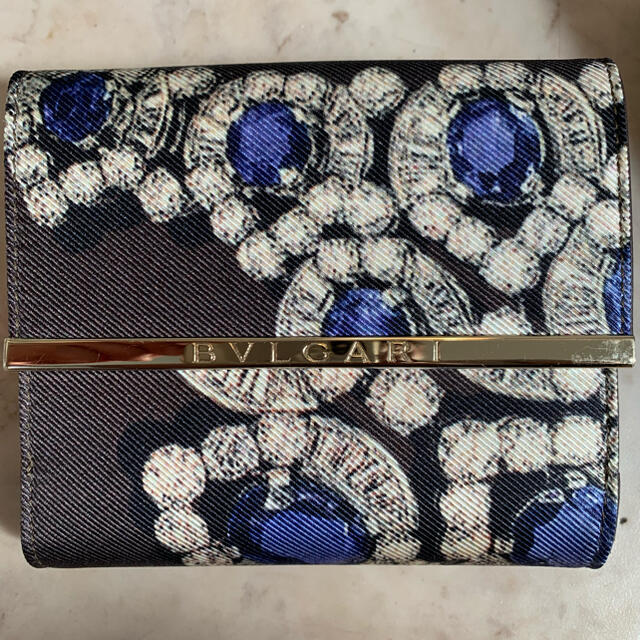 BVLGARI(ブルガリ)の貴重！新品未使用ブルガリ二つ折り財布BVLGARIジュエリー柄ブルーダイヤ レディースのファッション小物(財布)の商品写真