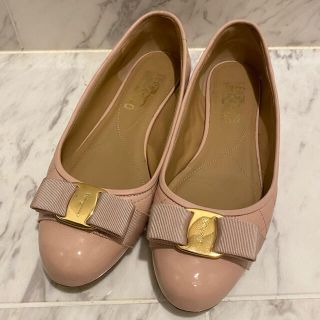 サルヴァトーレフェラガモ(Salvatore Ferragamo)のフェラガモ ヴァラ ピンク(バレエシューズ)