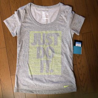 ナイキ(NIKE)の【新品未使用】NIKEドライフィットTシャツ(Tシャツ(半袖/袖なし))