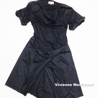 Vivienne Westwood(ストライプ ・ ひざ丈ワンピース)のフリマ Vivienne Westwood(ストライプ ・ ひざ丈ワンピース)のフリマ