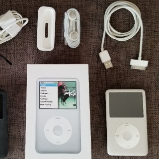 アップル(Apple)の【車載用ケーブルつき】iPod classic 120GB Silver(ポータブルプレーヤー)