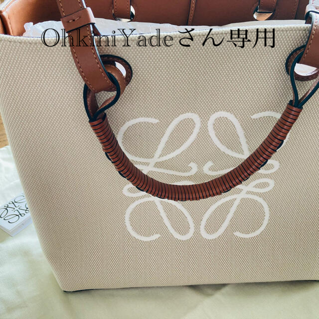 LOEWE(ロエベ)の★新品未使用★ ロエベアナグラムトートバッグ　ミディアム レディースのバッグ(トートバッグ)の商品写真