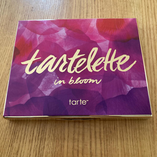 tarte tartelette アイシャドウ　パレット コスメ/美容のベースメイク/化粧品(アイシャドウ)の商品写真