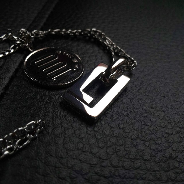 Gucci(グッチ)の◆GUCCI／グッチGモチーフネックレス ペンダント 【鏡面仕上げ】【ほぼ新品】 メンズのアクセサリー(ネックレス)の商品写真